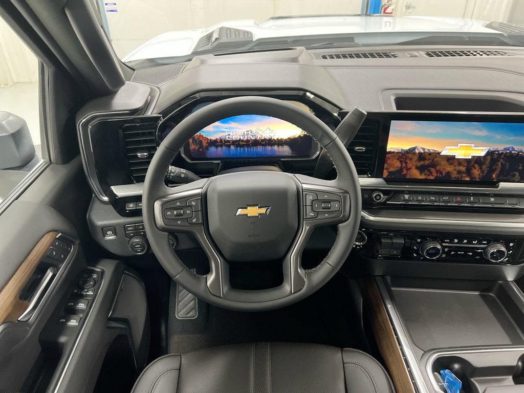 New 2026 Chevrolet Silverado 2500 High Country w/ High Country Premium Package AWD/4WD image 11