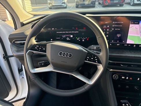 New 2025 Audi Q5 Premium image 17