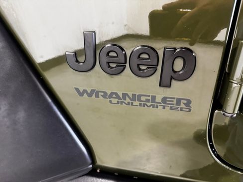 Used 2021 Jeep Wrangler Unlimited Willys image 33