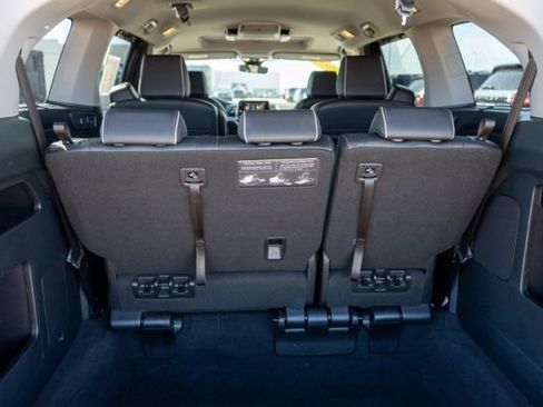 Used 2023 Honda Odyssey Elite image 11