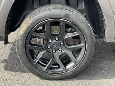 Certified 2021 RAM 1500 Laramie image 57