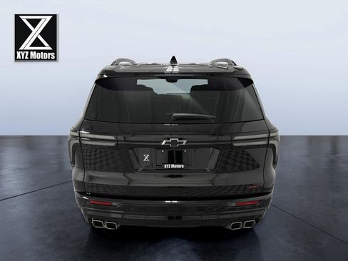 Used 2024 Chevrolet Traverse RS w/ LPO, Floor Liner Package image 5