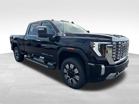 New 2026 GMC Sierra 2500 Denali w/ Denali Reserve Package AWD/4WD image 7