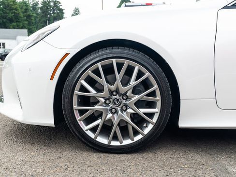 Used 2019 Lexus RC 300 w/ Premium Package RWD image 4