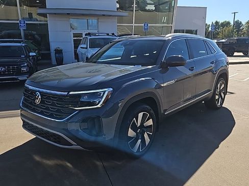 New 2026 Volkswagen Atlas Cross Sport SEL AWD/4WD image 1