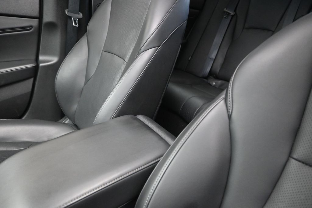 Used 2025 Honda Accord Sport image 14