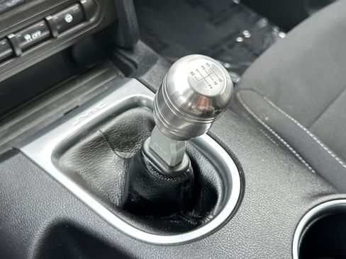 Used 2020 Ford Mustang GT RWD image 32