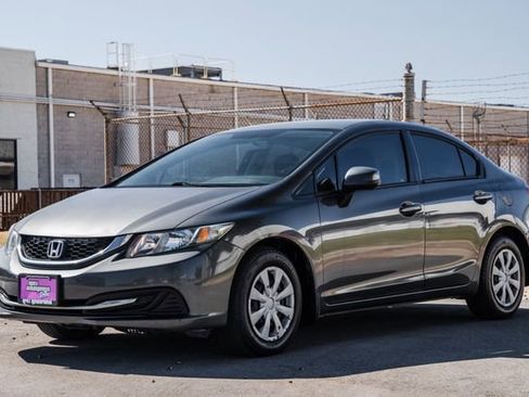 Used 2013 Honda Civic LX image 7