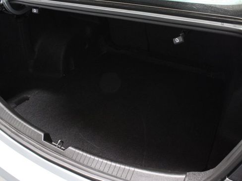Used 2024 Chevrolet Malibu LT FWD image 18