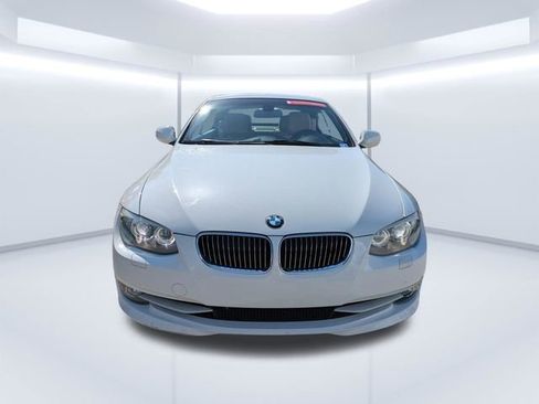 Used 2011 BMW 328i Convertible image 9
