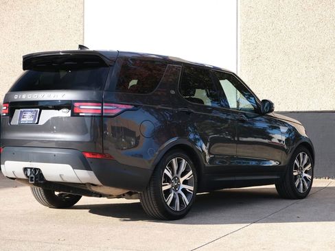 Used 2019 Land Rover Discovery HSE image 15