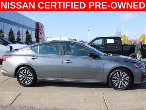 Certified 2024 Nissan Altima 2.5 SV image 6