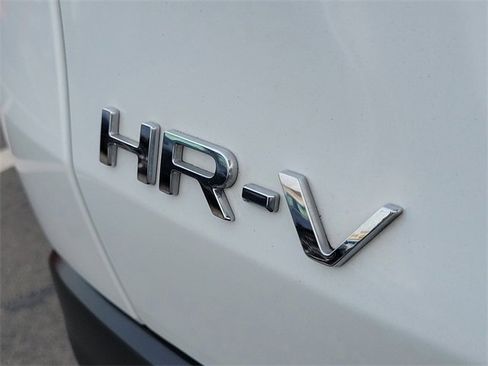 Used 2023 Honda HR-V LX image 7
