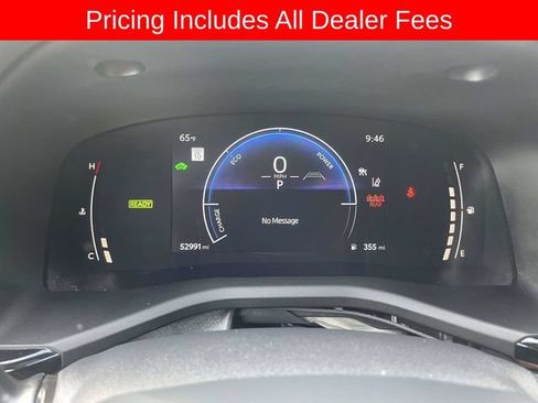 Used 2025 Toyota Camry LE FWD image 23