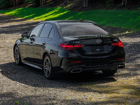 Used 2022 Mercedes-Benz C 300 4MATIC Sedan w/ AMG Line w/ Night Package image 6