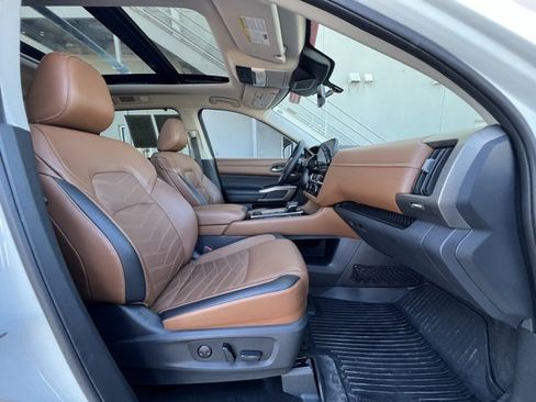 Certified 2023 Nissan Pathfinder Platinum w/ Cargo Package image 23