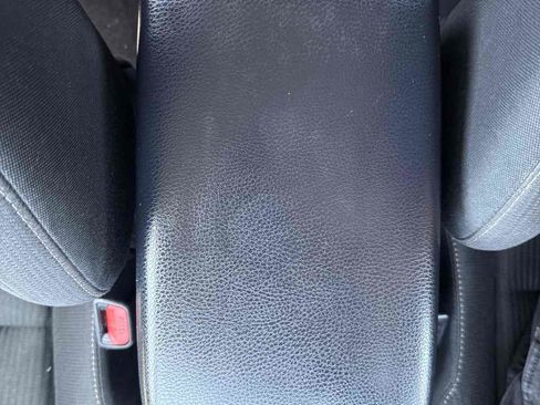 Used 2014 Toyota RAV4 XLE FWD image 32