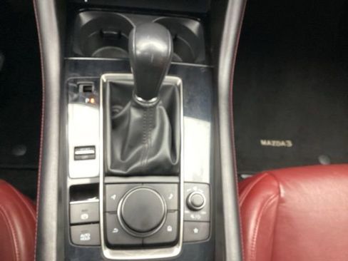 Used 2024 MAZDA MAZDA3 s image 23