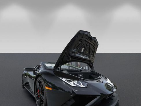 Used 2020 Lamborghini Huracan EVO RWD image 27