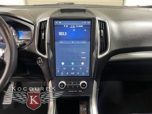 Used 2023 Ford Edge SEL AWD/4WD image 16