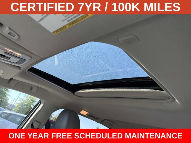 Used 2022 Toyota Sienna XLE AWD/4WD image 16