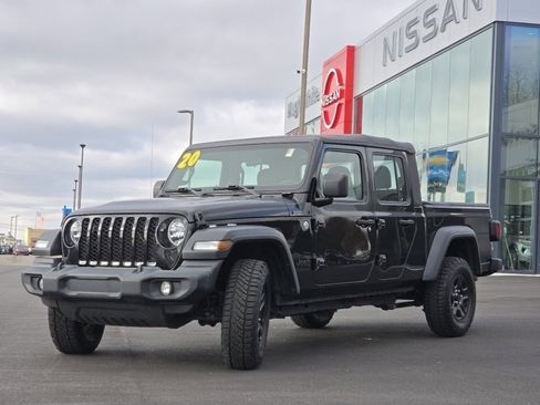 Used 2020 Jeep Gladiator Sport image 9