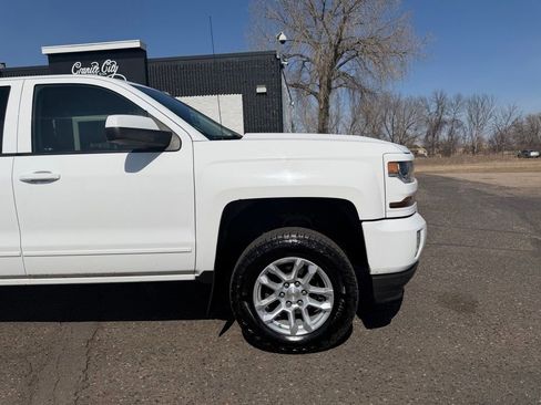 Used 2016 Chevrolet Silverado 1500 LT w/ All Star Edition AWD/4WD image 2