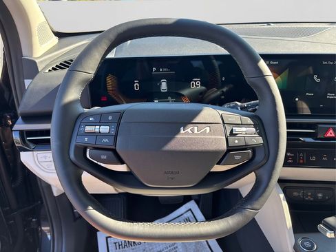 New 2026 Kia Sportage EX image 17