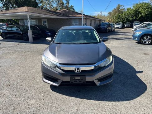 Used 2017 Honda Civic LX image 2