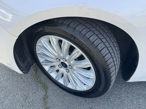 Used 2015 Ford Fusion SE w/ Equipment Group 502A image 34