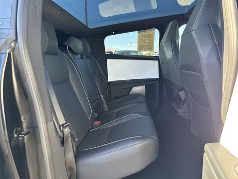 Used 2024 Tesla Cybertruck AWD Crew Cab image 34