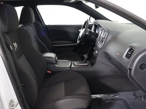 Used 2022 Dodge Charger Scat Pack w/ Dynamics Package RWD image 18