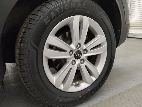 Used 2017 Kia Sportage LX image 31