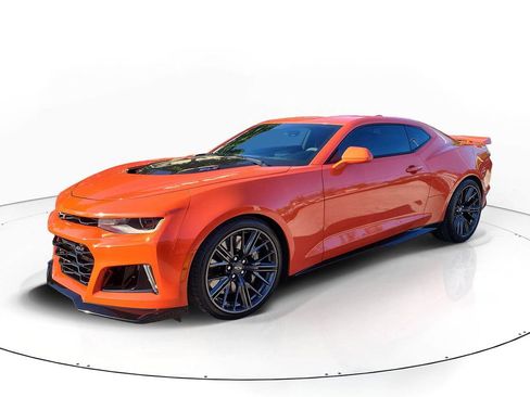 Used 2021 Chevrolet Camaro ZL1 w/ LPO, ZL1 Protection Package image 4