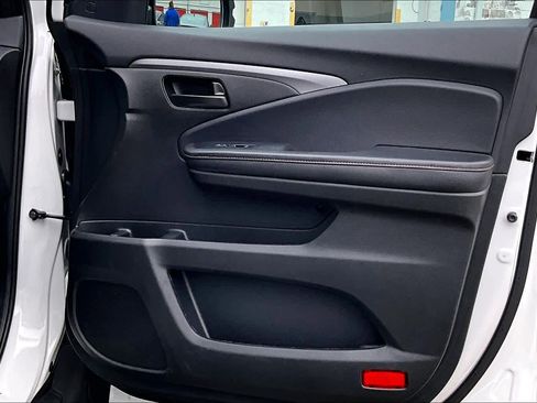 Used 2023 Honda Passport TrailSport image 21