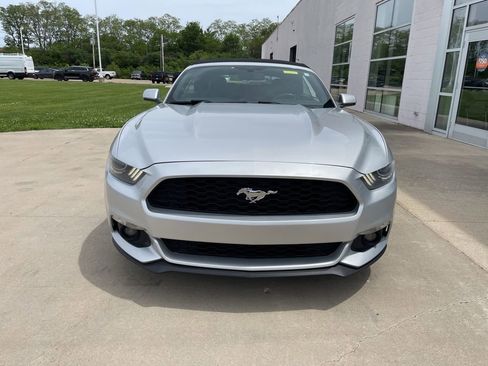 Used 2015 Ford Mustang Premium RWD image 3