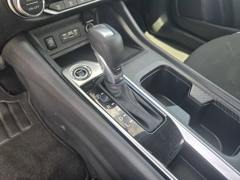 Used 2024 Nissan Sentra SV w/ All-Weather Package FWD image 17