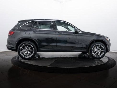 Used 2022 Mercedes-Benz GLC 300 4MATIC image 3