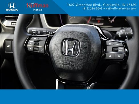 New 2025 Honda Pilot Touring image 23