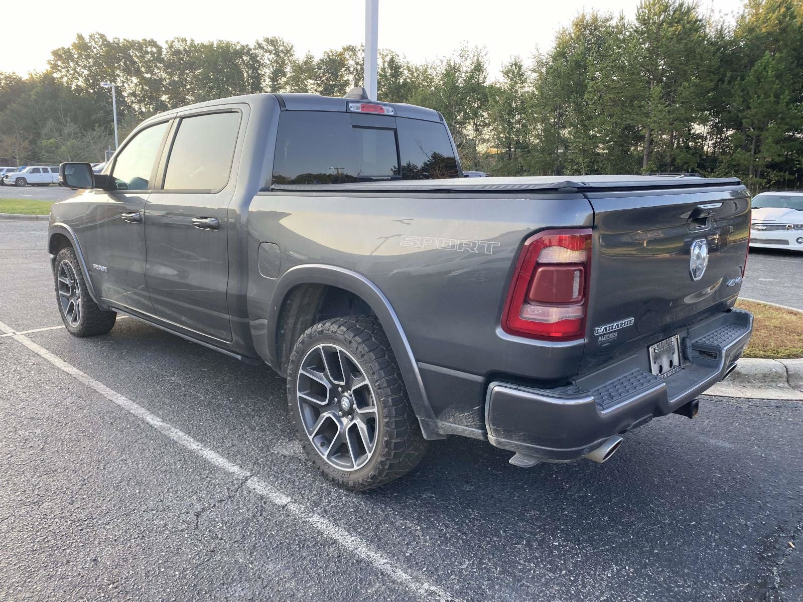 Used 2022 RAM 1500 Laramie AWD/4WD image 6