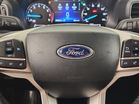Used 2024 Ford Explorer XLT w/ Equipment Group 202A AWD/4WD image 13