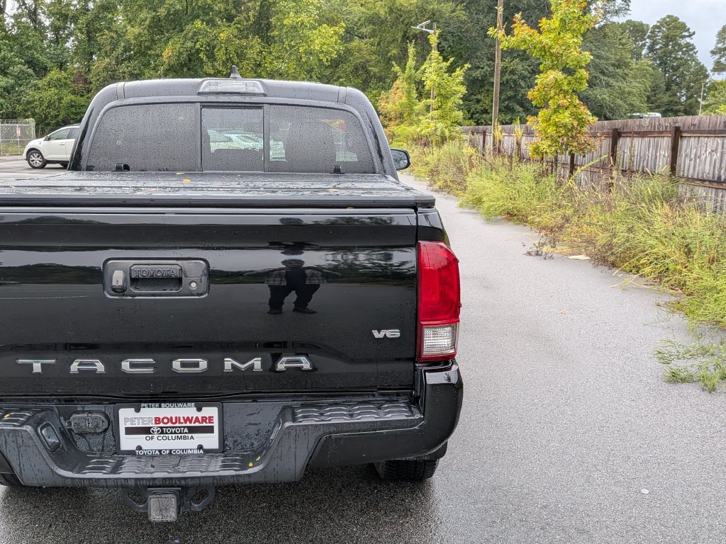 Used 2016 Toyota Tacoma TRD Sport w/ Towing Package RWD image 7