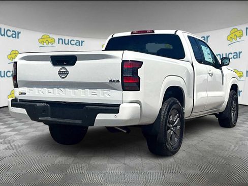 Used 2025 Nissan Frontier SV image 6