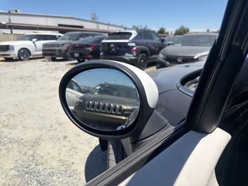 Used 2017 MINI Cooper S FWD image 16