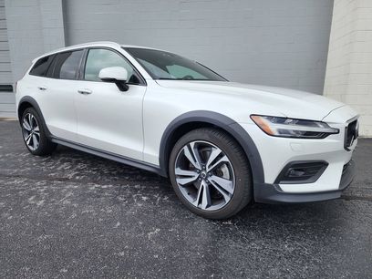 Certified 2023 Volvo V60 B5 Cross Country Plus