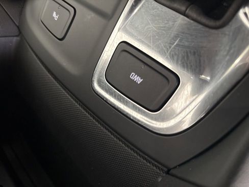 Used 2024 Chevrolet Equinox LT AWD/4WD image 31