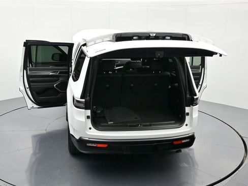 New 2026 Jeep Grand Wagoneer 4WD w/ Premium Group I image 46