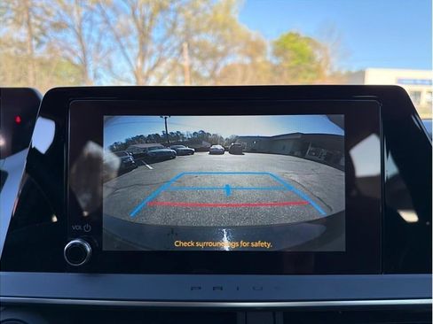 Used 2024 Toyota Prius XLE image 20