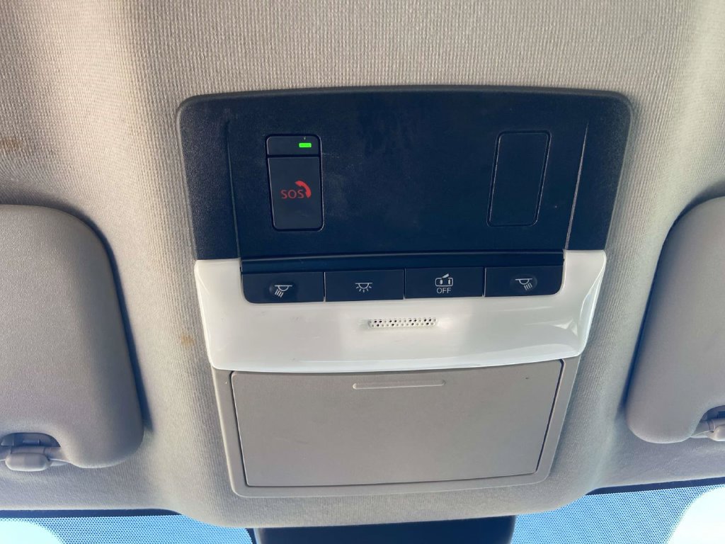 Used 2025 Nissan Sentra SV FWD image 15