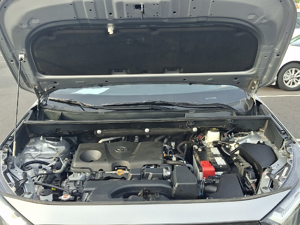 Certified 2025 Toyota RAV4 XLE AWD/4WD image 28